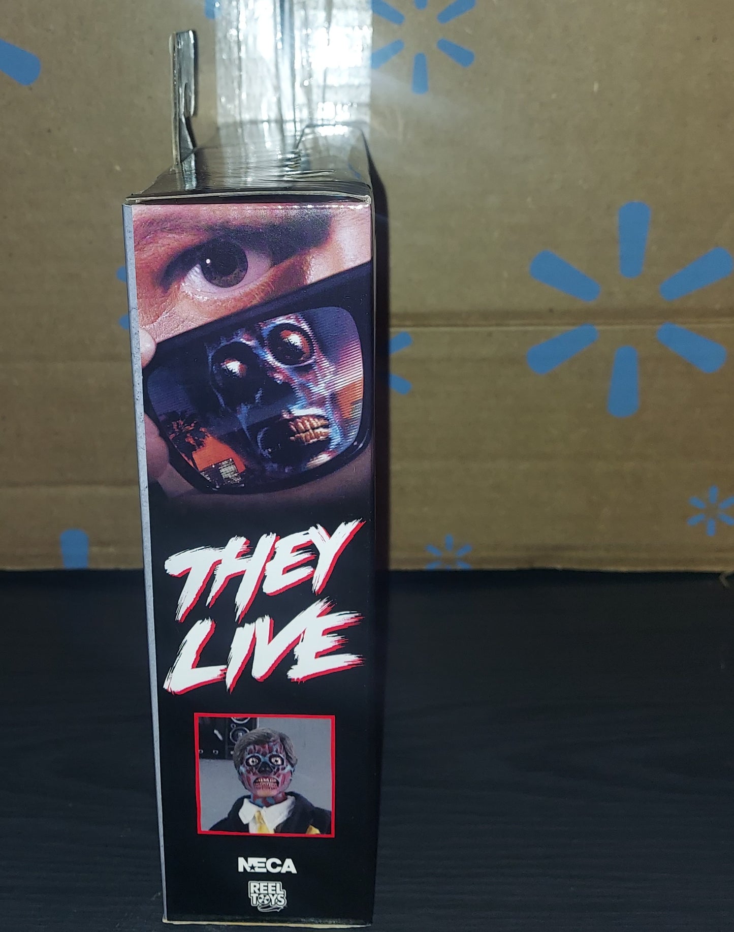 Neca They Live Male & Female Alien 2 Pack Retro Cloth Action Figures