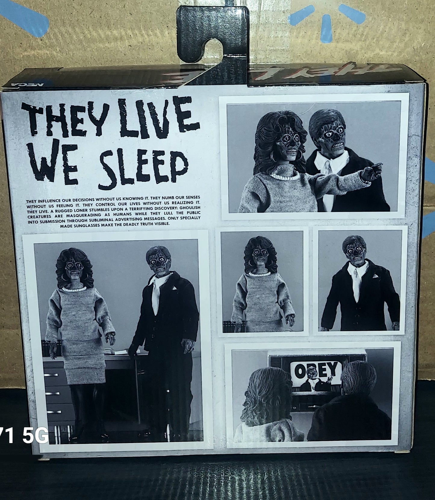 Neca They Live Male & Female Alien 2 Pack Retro Cloth Action Figures