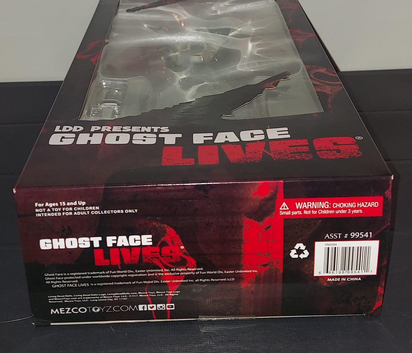 MEZCO LIVING DEAD DOLL PRESENTS: GHOST FACE SCREAM 10" FIGURE WITH AGED MASK