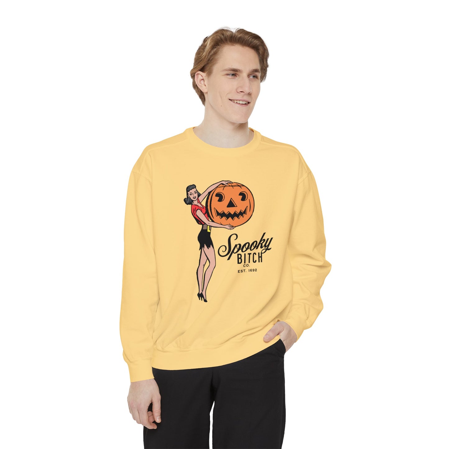 Spooky B!tch Co - Salem Witch 1692 Halloween Pumpkin Funny Retro-Style Gothic Sweatshirt - Unisex Garment-Dyed Sweatshirt