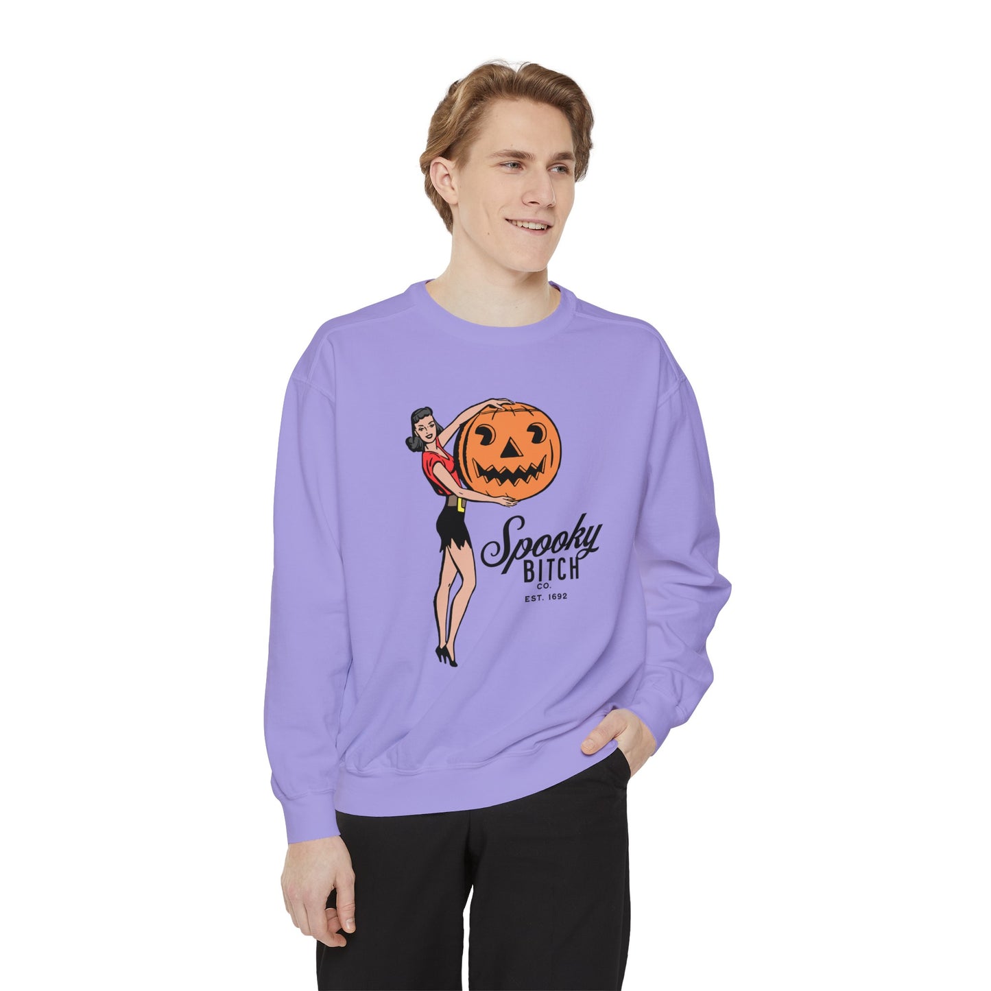 Spooky B!tch Co - Salem Witch 1692 Halloween Pumpkin Funny Retro-Style Gothic Sweatshirt - Unisex Garment-Dyed Sweatshirt