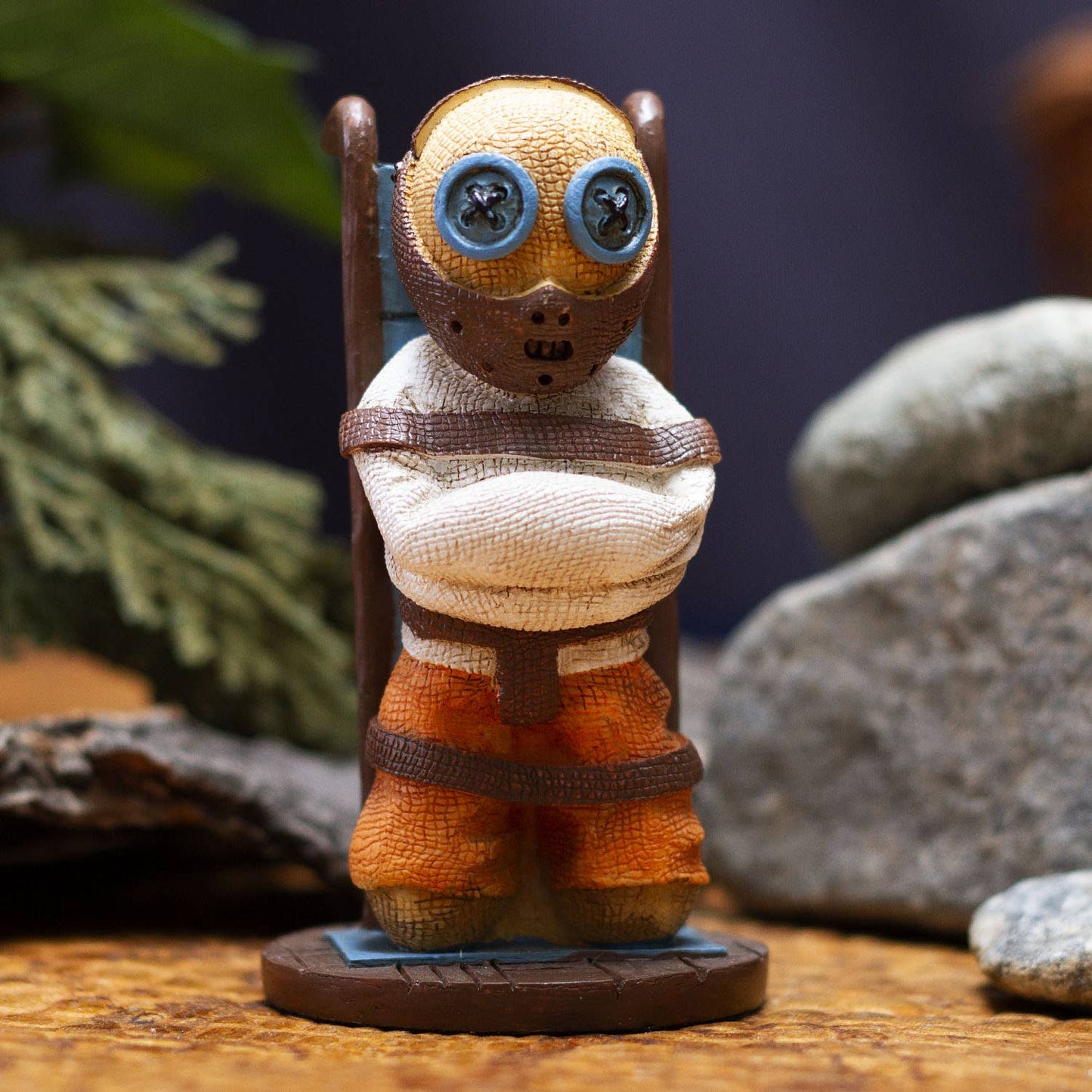 Pinheads Voodoo Style Button Eyes Dr. Hannibal Mini Resin Statue Figurine