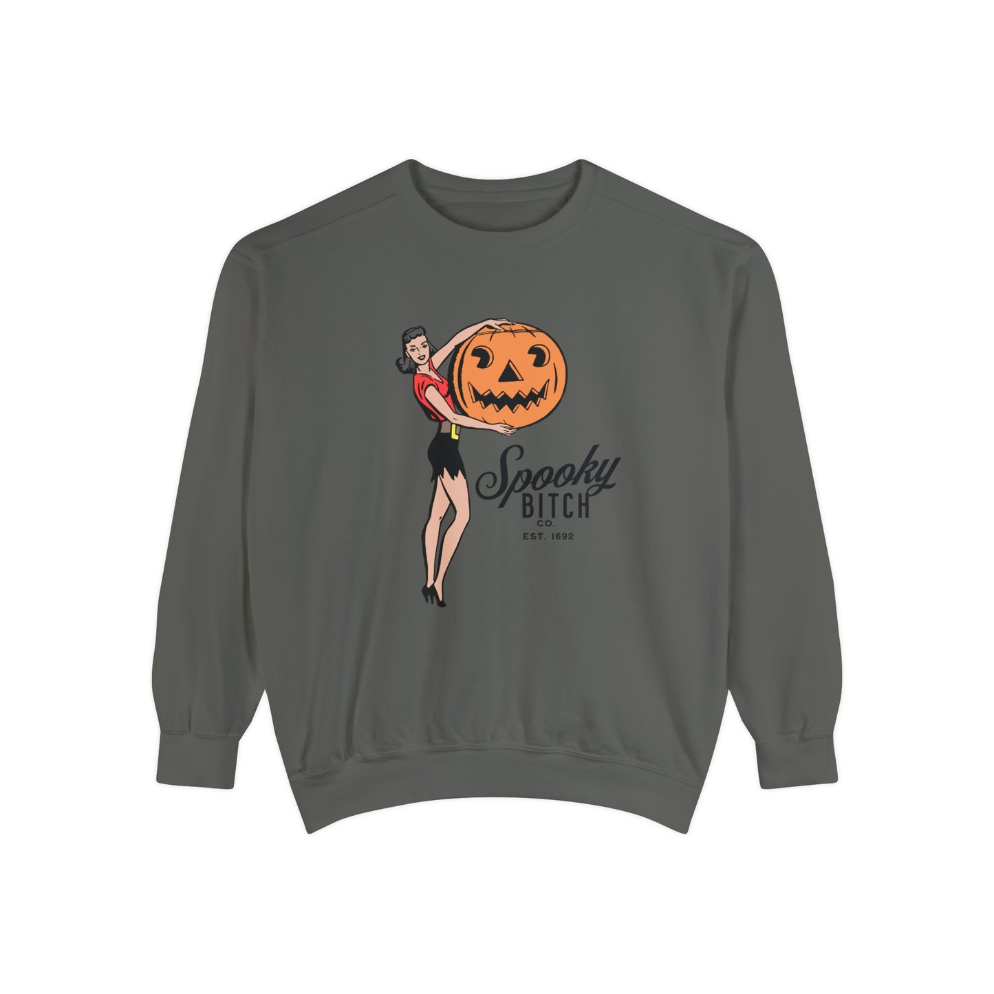 Spooky B!tch Co - Salem Witch 1692 Halloween Pumpkin Funny Retro-Style Gothic Sweatshirt - Unisex Garment-Dyed Sweatshirt