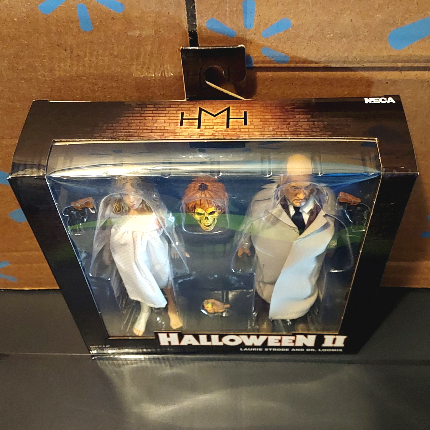 Neca Halloween 2 Laurie Strode & Dr Loomis Action Figures Set