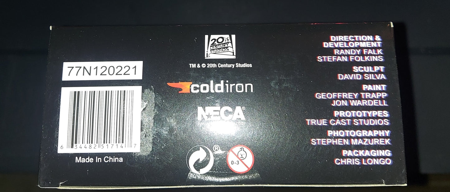 Neca Aliens Fireteam Elite Runner Alien Action Figure