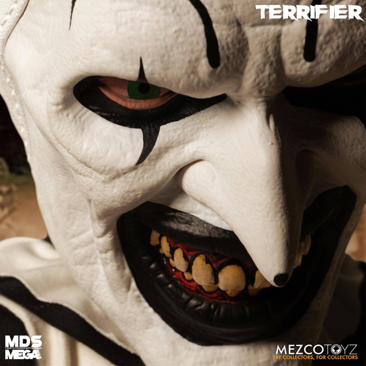 Mezco Terrifier Art the Clown 15 Inch MDS Figure w/Sound