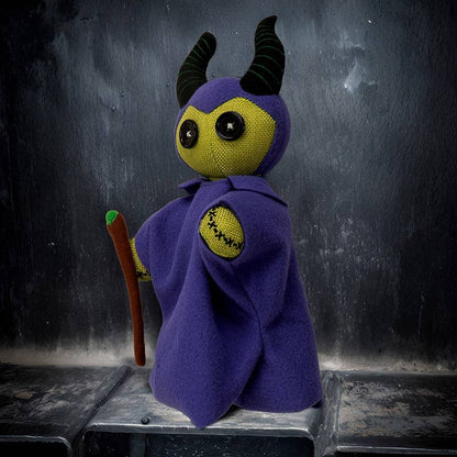 Pinheads Monster Halloween Horror Plush Queen Malice
