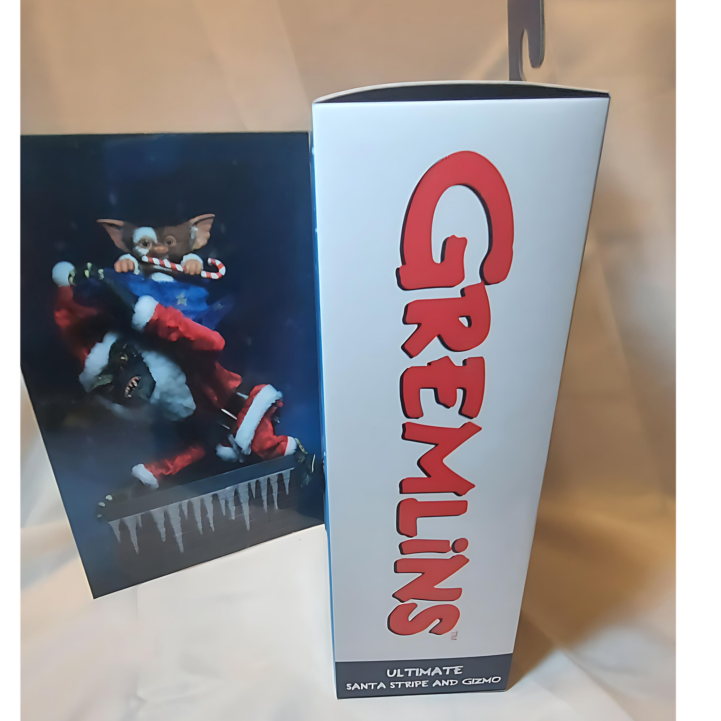 Neca 7" Gremlins Christmas Stripe Action Figure