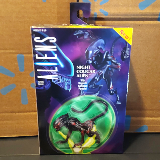 Neca Aliens Night Cougar Alien With Kamikaze Paraslide Action Figure
